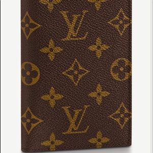 Louis Vuitton Passport Cover Excellent used